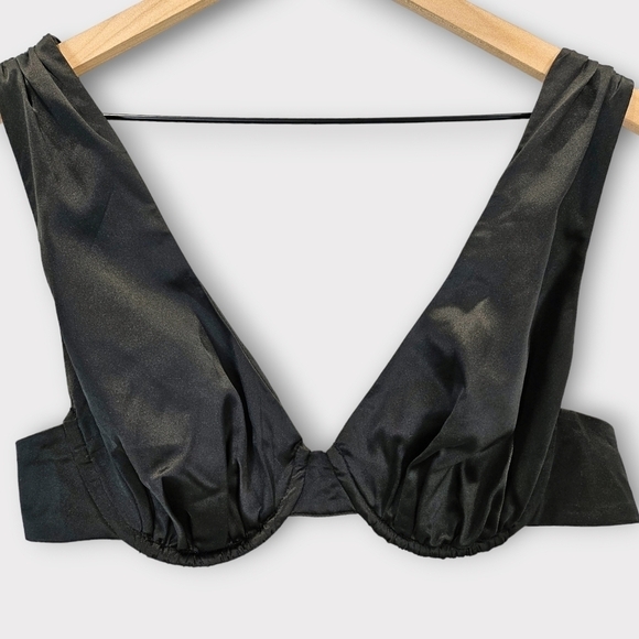 Danielle Bernstein Underwire V-neck Bralette Top - Picture 4 of 10